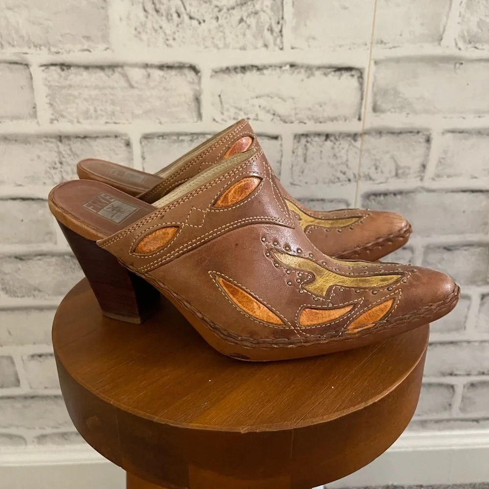 Women’s FRYE Phoenix studded brown clog mules leather western slip on boots Sz 6 - Picture 2 of 8
